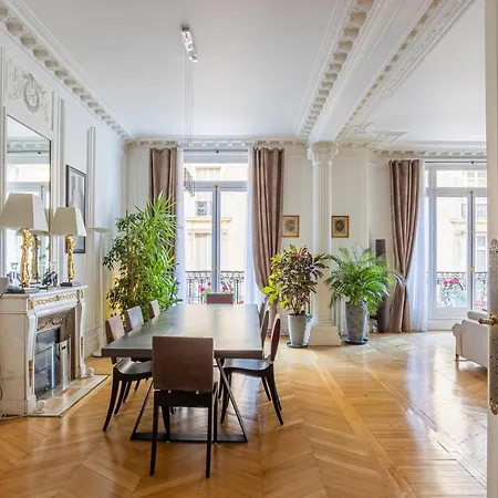 Prestigious Trocadero Apartment Paris