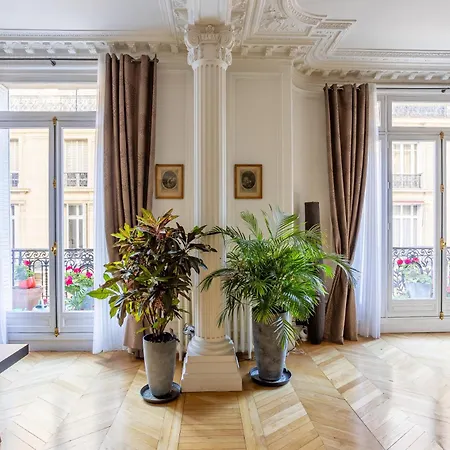Prestigious Trocadero Paris