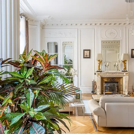 Prestigious Trocadero Apartment Paris